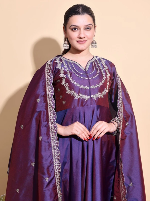 AYUKTA INTERNATIONAL Women Kurti Pant Dupatta Set