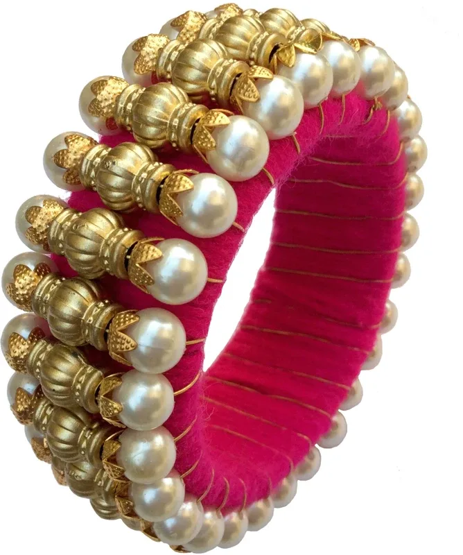 B-Fashionable Plastic Gold-plated Bangle
