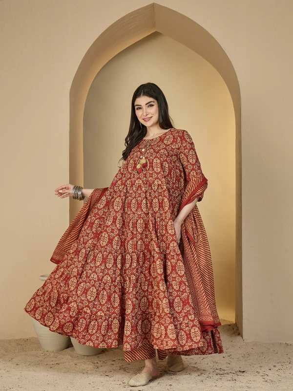 Gulmohar Jaipur Women Kurta Palazzo Dupatta Set