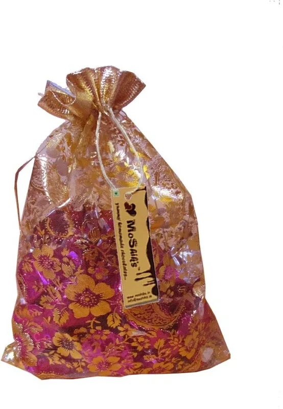 Moshiks MILK CRACKLE 100 GM CHOCOLATE MULTICOLOR MULTIDESIGNER POUCH Bar(0.1 kg)